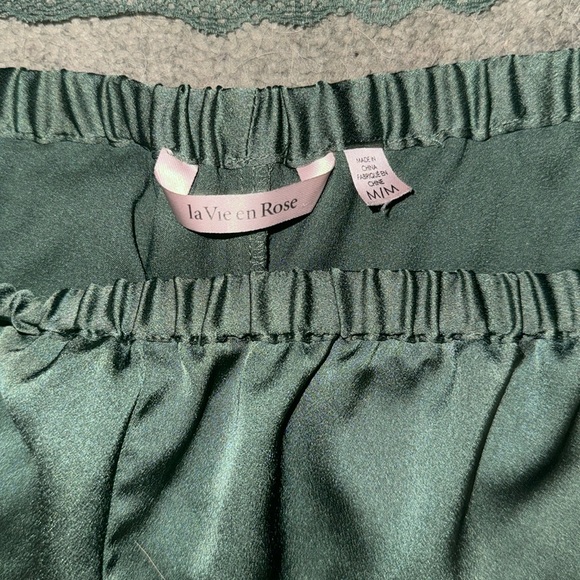 Matching sleep set - Picture 3 of 5